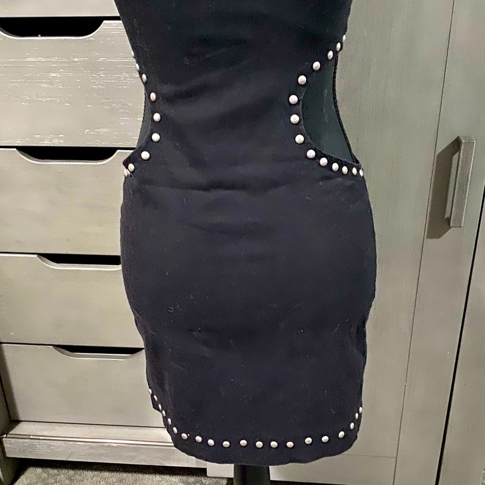 URBAN/O x BESS DRESS - Picture 11 of 16